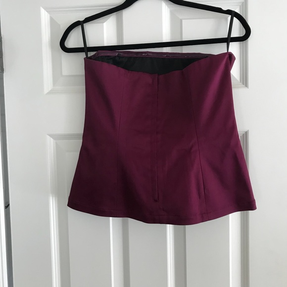 DKNY strapless magenta pink satin top size 6 fitted corset like - boning detail - Picture 3 of 5